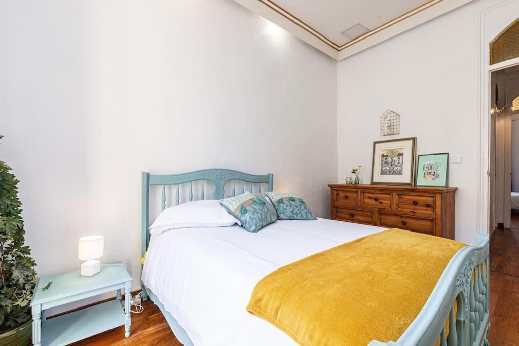 Risso - Comfortable 3 Bedrooms With Balcony Appartamento